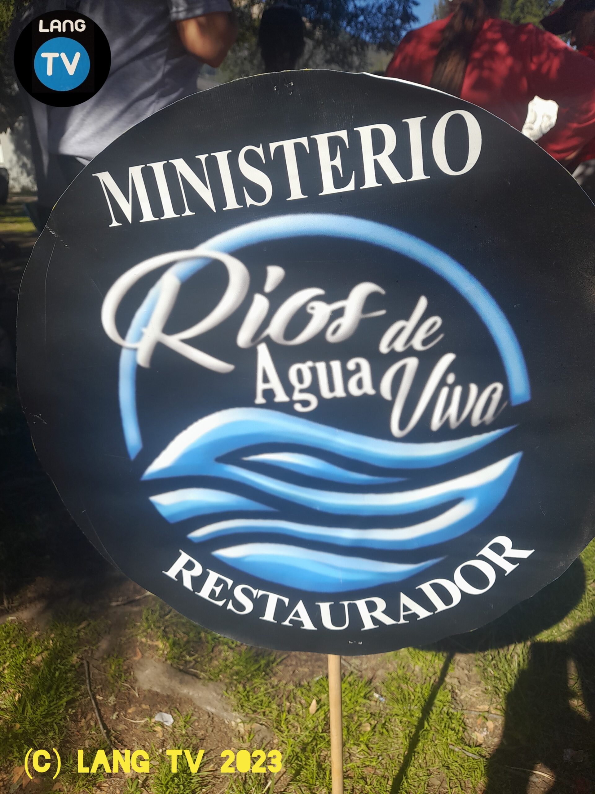 SOCIEDAD: BENDICIONES DEL MINISTERIO RIOS DE AGUA VIVA PARA ANGOSTURA EN ESTA NAVIDAD