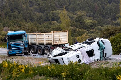 SOCIEDAD: A 1 MES DEL FATAL ACCIDENTE DE LA RUTA 40, LA REALIDAD