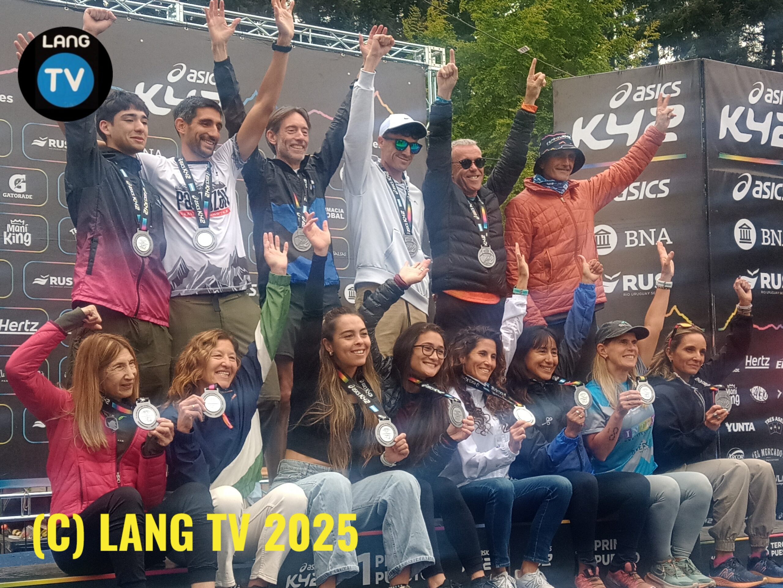 DEPORTES: NEUQUEN SE LLEVO LA ASICS K42, CARRIQUEO Y GALVAN 1ER PUESTO