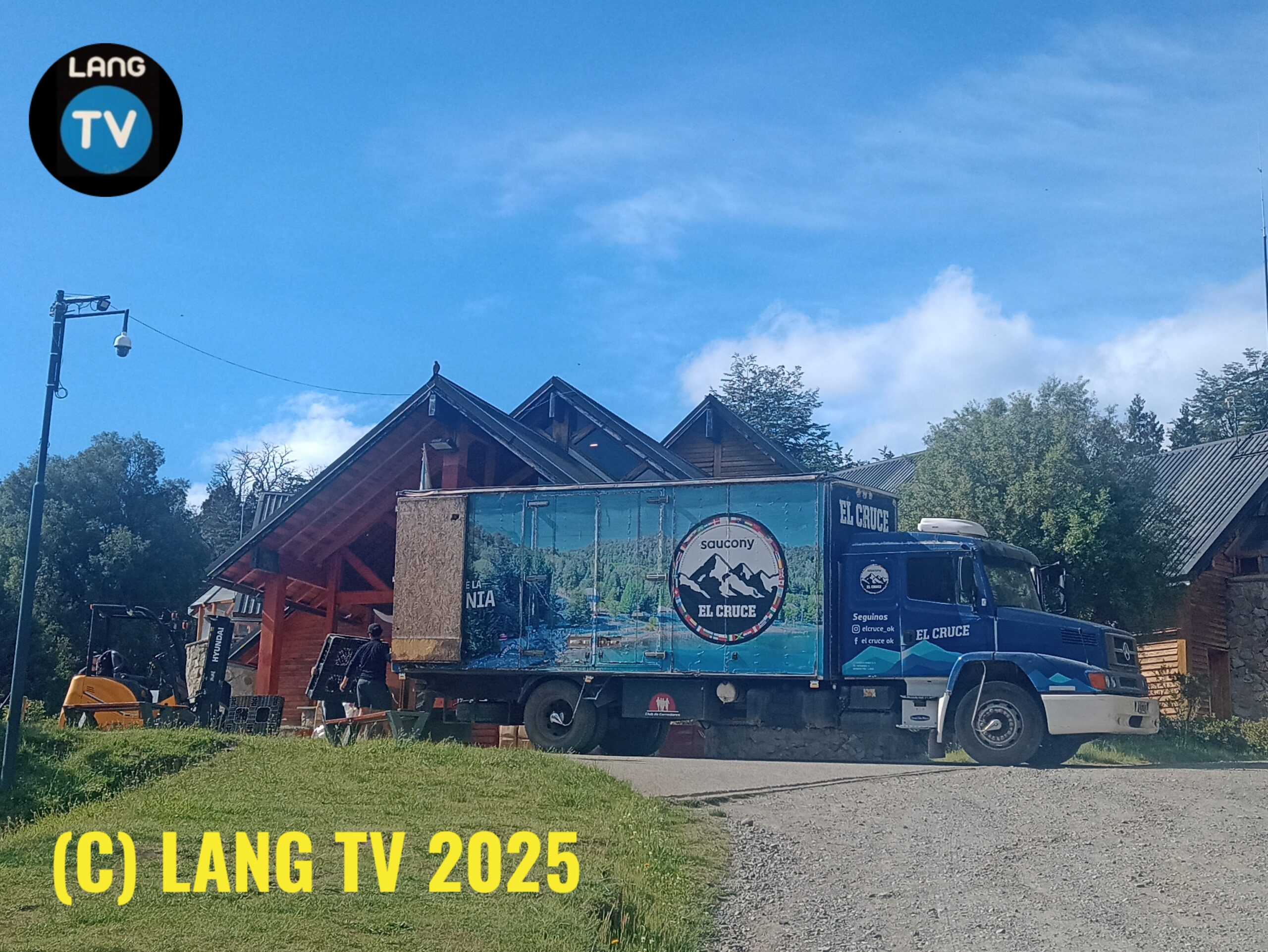 DEPORTES: LLEGO EL CRUCE SAUCONY A LA ANGOSTURA