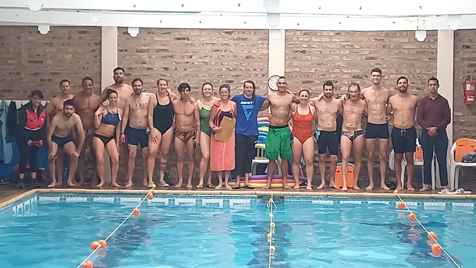 SEGURIDAD: GUARDAVIDAS REVALIDARON TITULO HABILITANTE