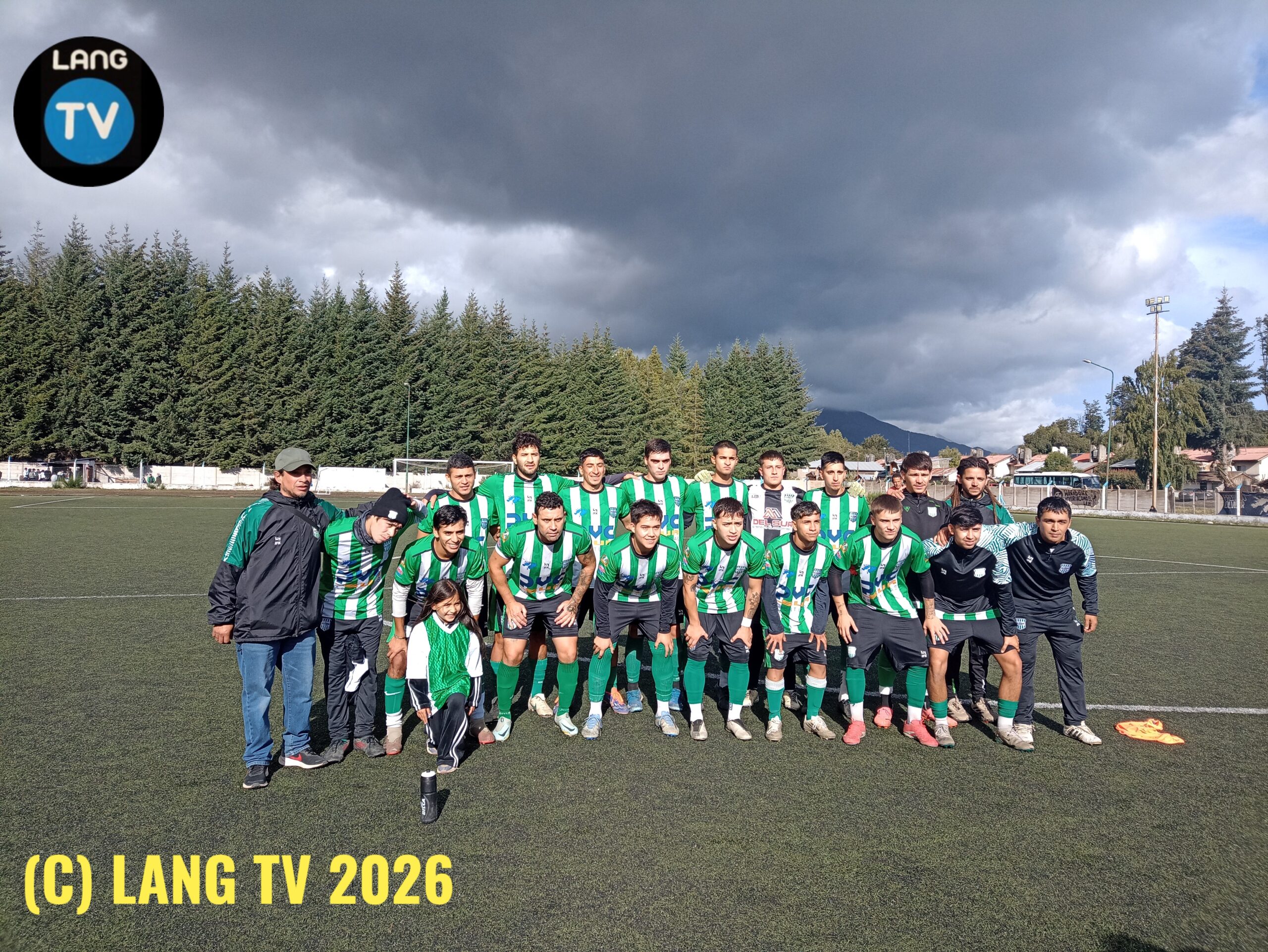 DEPORTES: PIEDRITAS Y UN EMPATE PARA SEGUIR LUCHANDO (1-1 CON SAN CAYETANO)