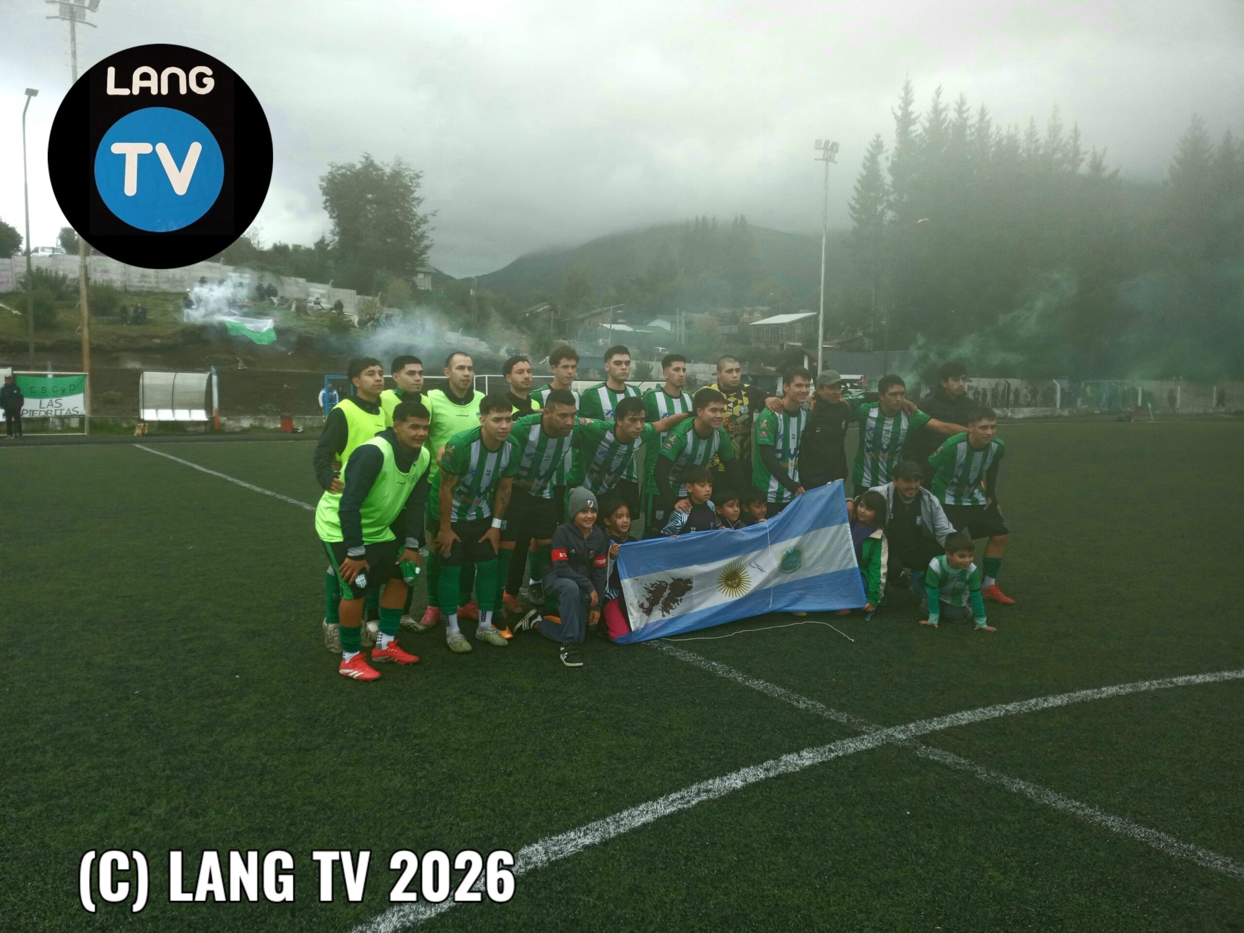 DEPORTES: PIEDRITAS, FUTBOL, SHOW Y GOLES (5-1 A BOCA)