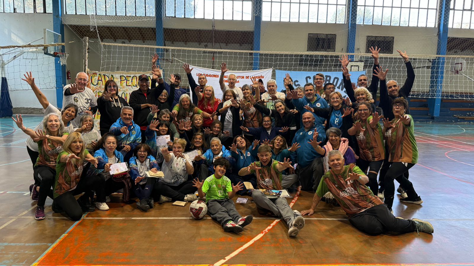 DEPORTES: EXITOSA CLINICA DE NEWCOM EN ANGOSTURA