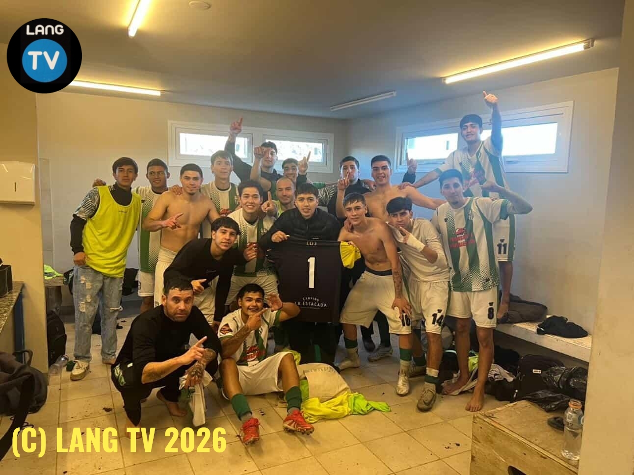DEPORTES: TRIUNFAZO DE PIEDRITAS ANTE DINA HUAPI (1-0) Y VIOLENTAS AGRESIONES DE JUGADORES LOCALES AL FIN DEL PARTIDO FRENTE A VESTUARIOS