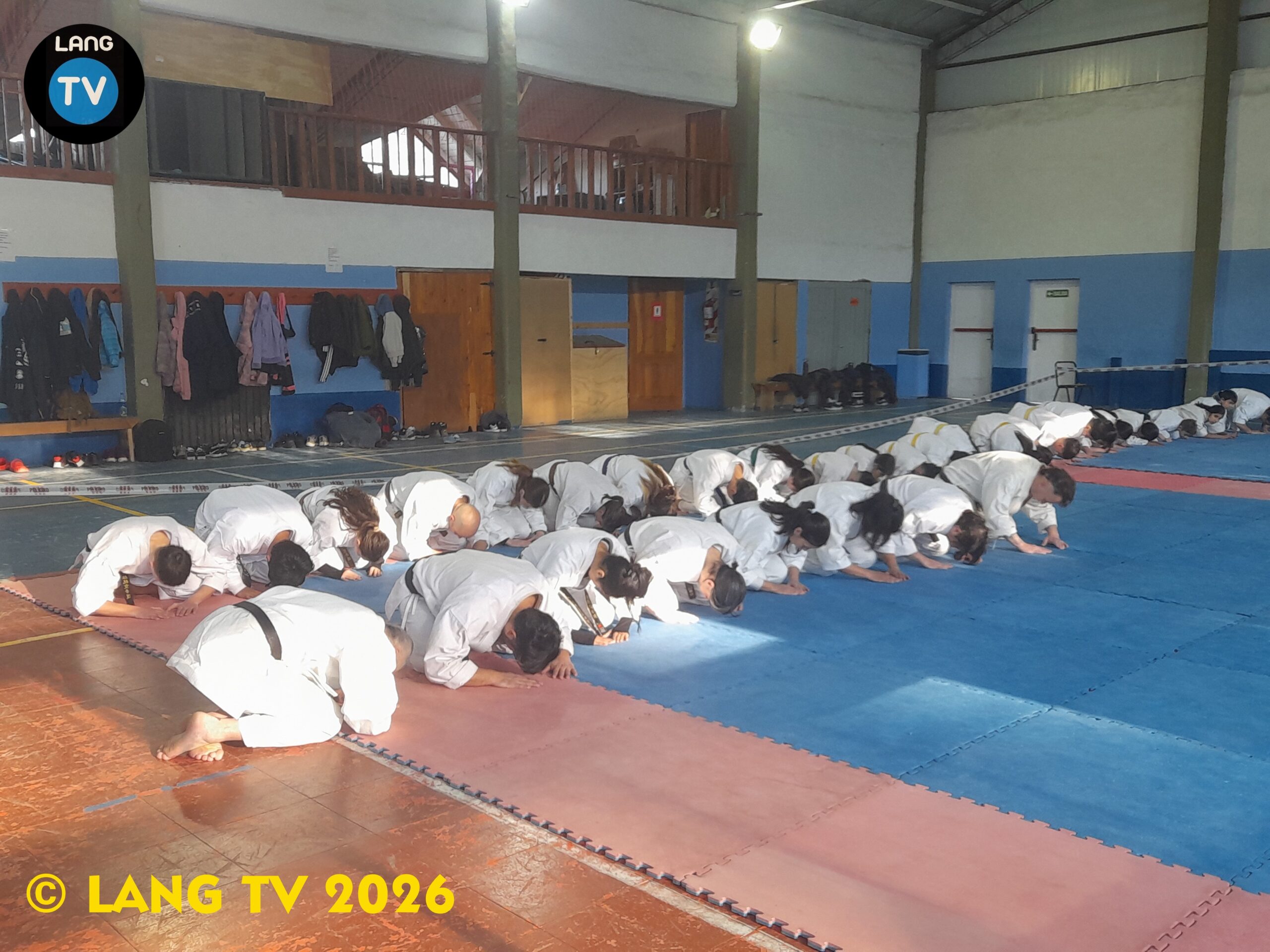 DEPORTES: KARATE EN ANGOSTURA CON JUSTO SOSA, 7 VECES CAMPEON MUNDIAL